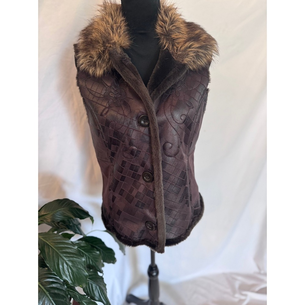 Regent‎ Park Brown Faux Leather Fur Trim Vest Embossed Floral Geometric Small